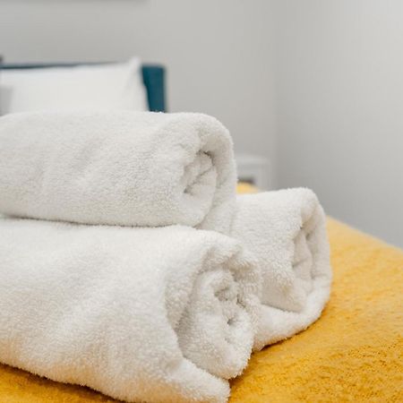 Beautiful Flat Near Central London - Entire Flat - Equipped Kitchen - Private Bathroom Bagian luar foto