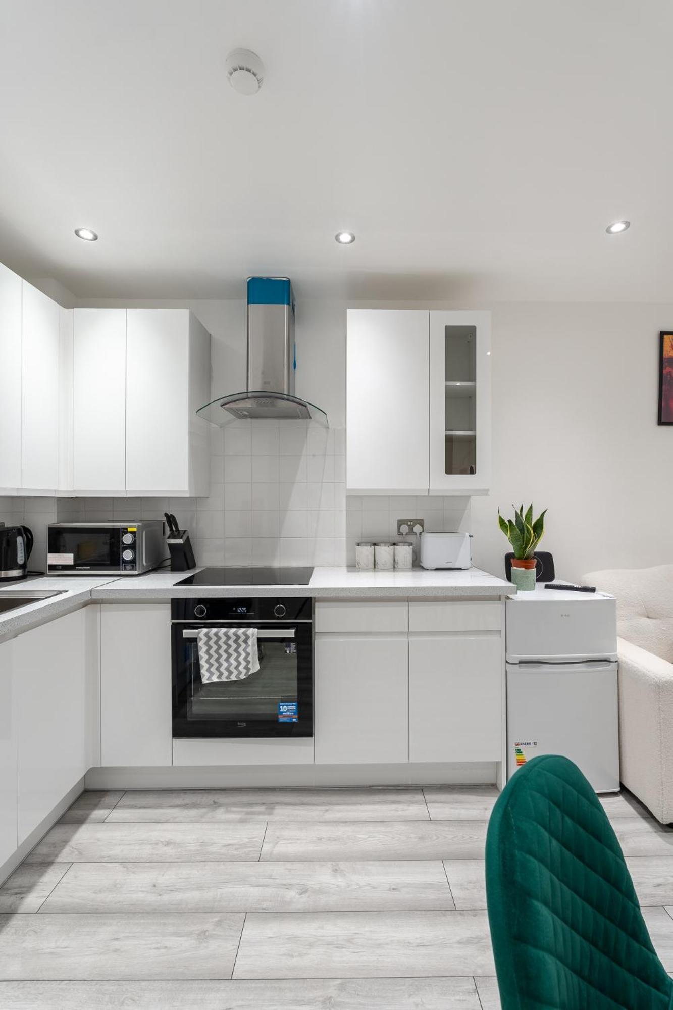 Beautiful Flat Near Central London - Entire Flat - Equipped Kitchen - Private Bathroom Bagian luar foto